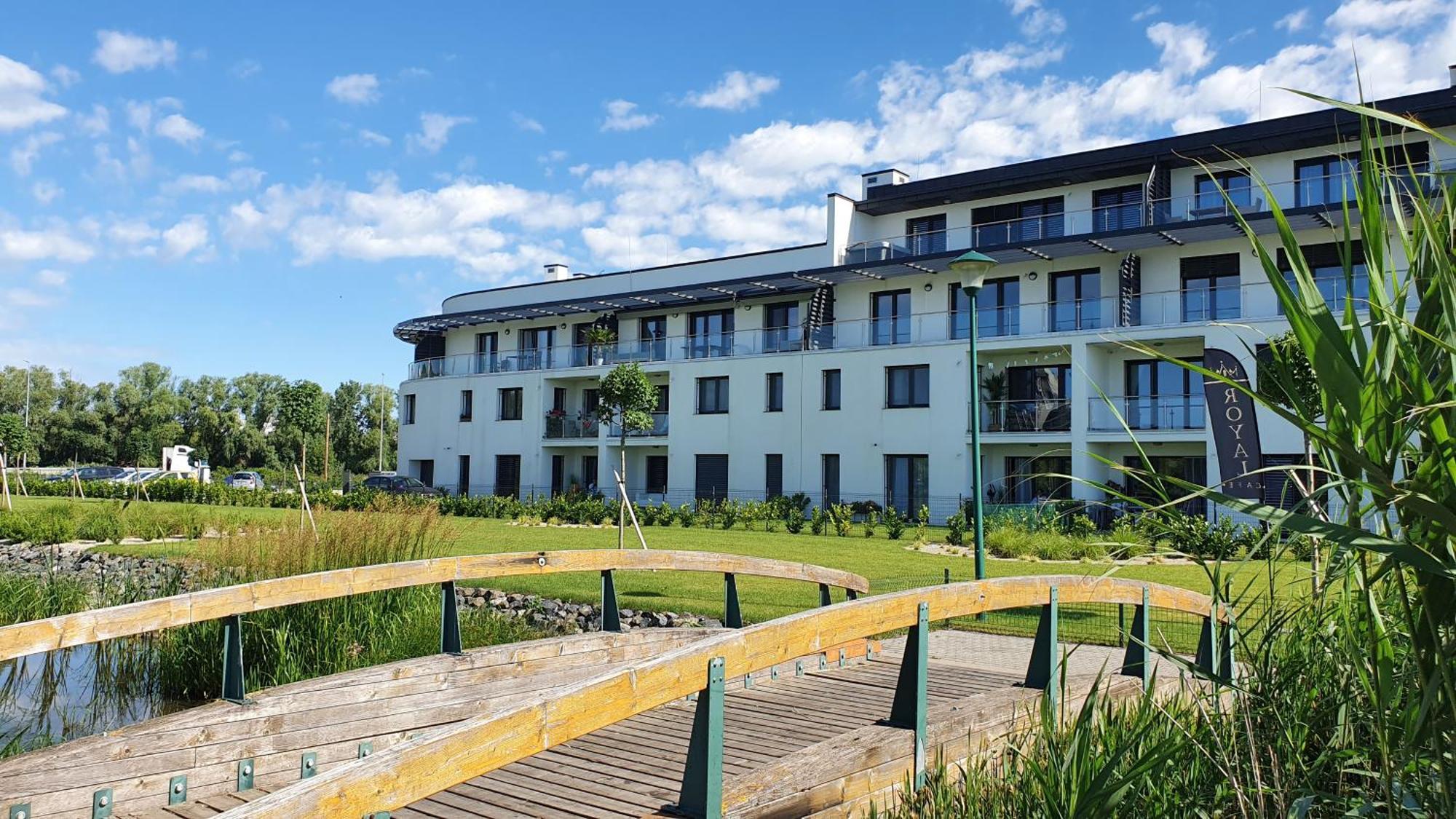 Kékvitorla Apartman Keszthely Exterior foto