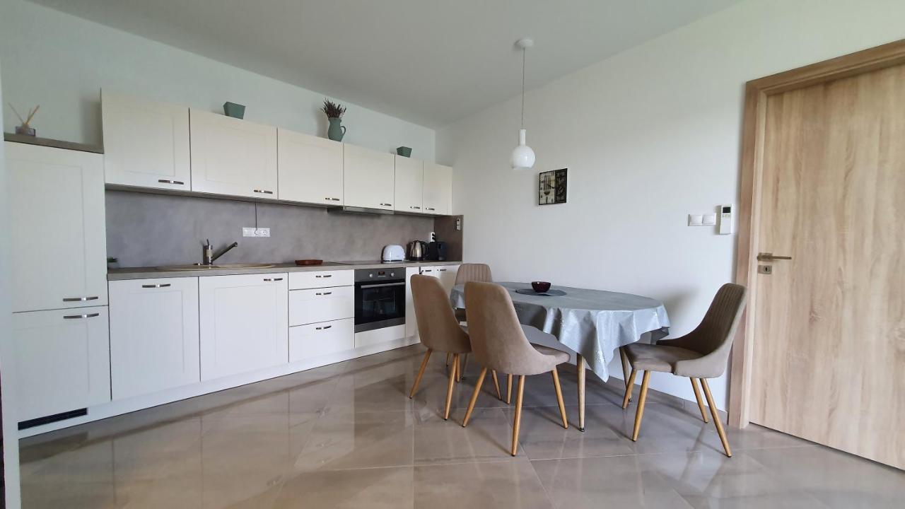 Kékvitorla Apartman Keszthely Exterior foto
