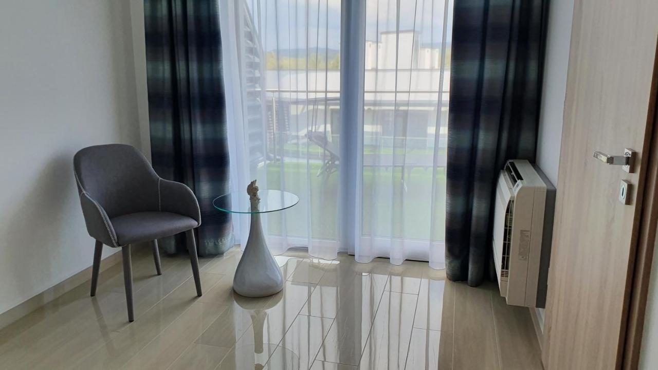 Kékvitorla Apartman Keszthely Exterior foto
